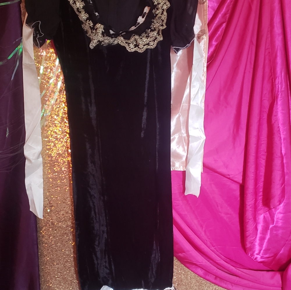 Costume